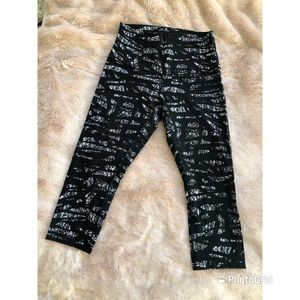 Lululemon high rise wunder under crop size 10